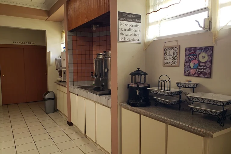 Cafeteria 768x512